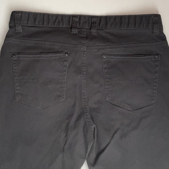 Point Zero Flex Jeans - Picture 7 of 8